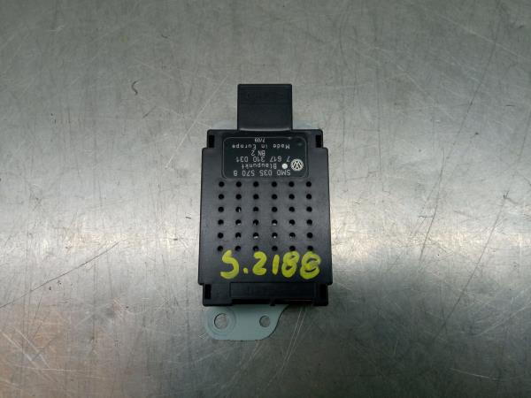 Amplificador de antena VOLKSWAGEN Golf VI (5K1)