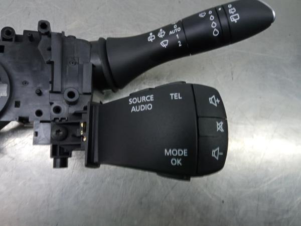 Conjunto / manetes de luzes e limpa vidros RENAULT Megane IV (B9A/M_) Imagem-2