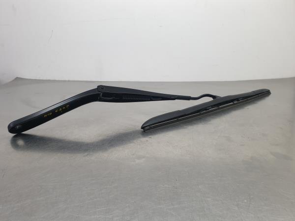 Braccio del tergicristallo anteriore sinistro RENAULT Arkana I