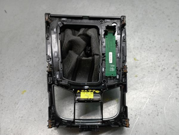 Pomo / fuelle de cambios SKODA Karoq (NU7) Imagem-1