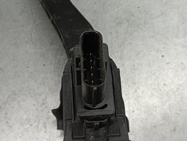 Pedal acelerador SKODA Karoq (NU7) Imagem-3