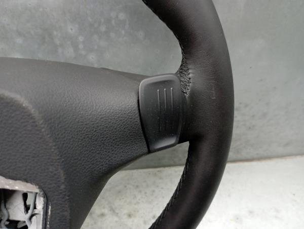 Volante de dirección SKODA Karoq (NU7) Imagem-3