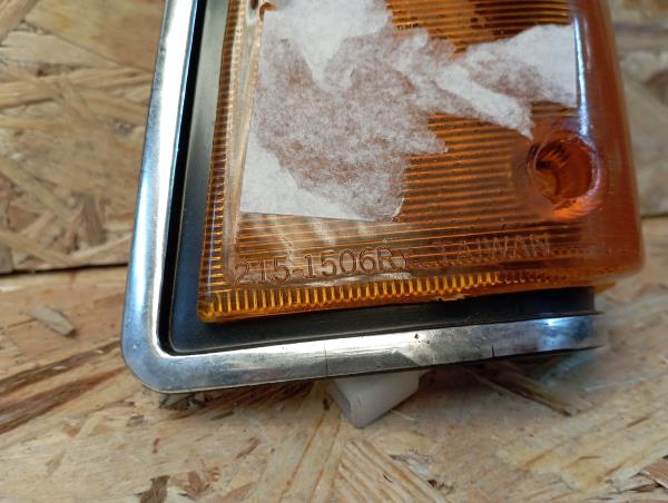 Right front Turn Signal NISSAN Pick Up I (720) Imagem-2