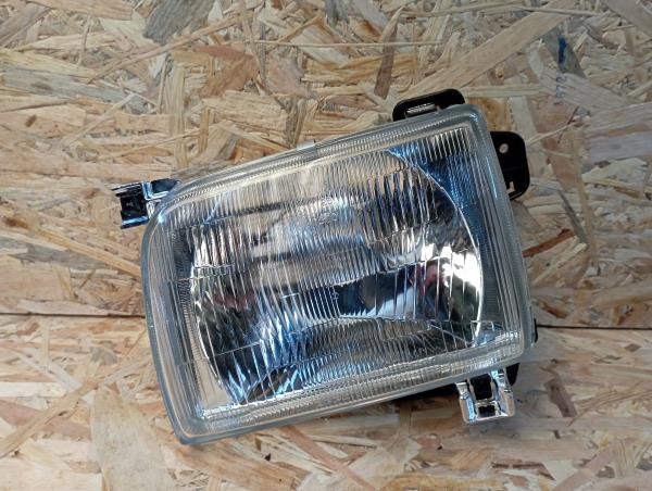 Faro anteriore sinistro NISSAN Pick Up III (D22)