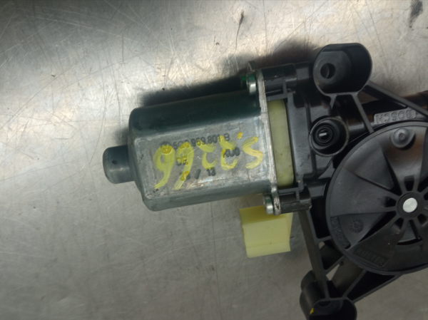 Moteur lève-vitre avant gauche AUDI A3 Limousine (8VS, 8VM) Imagem-2