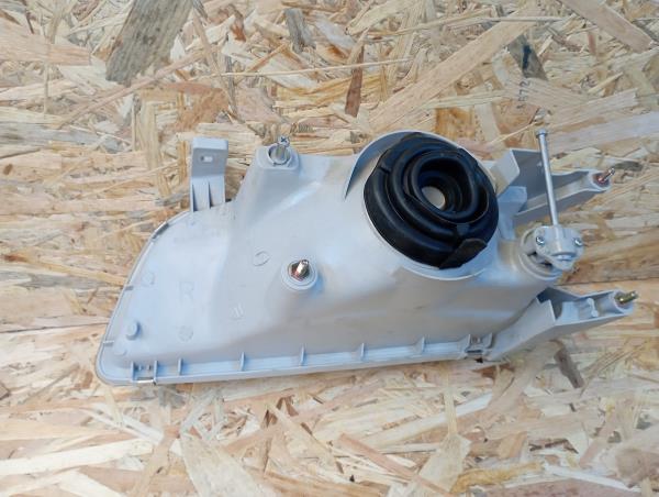 Ótica / farol direita SUZUKI Swift II (EA, MA) Imagem-5