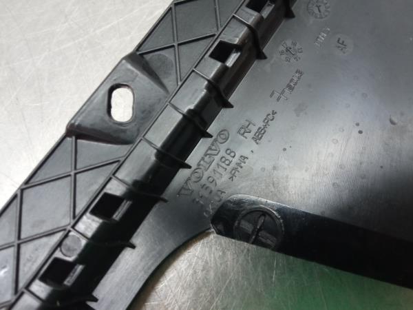 Friso Embelezador Dto Pilar/Porta VOLVO V40 Cross Country (526) Imagem-3