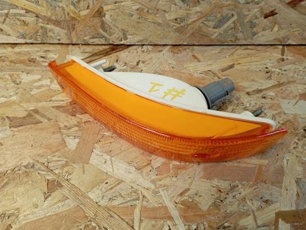 Freccia anteriore sinistra TOYOTA Corolla Liftback (_E9_)