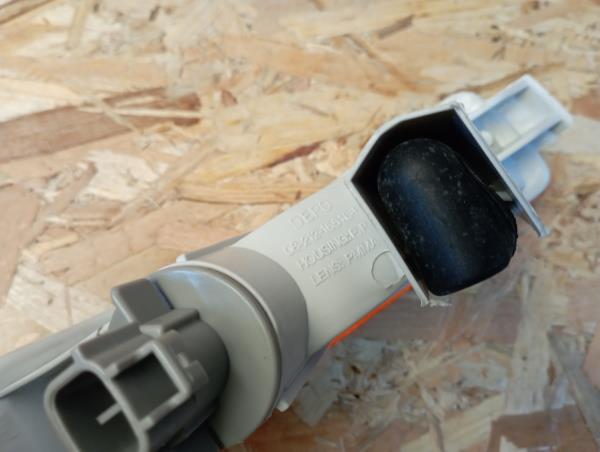 Freccia anteriore sinistra TOYOTA Corolla Sedan (_E10_) Imagem-3