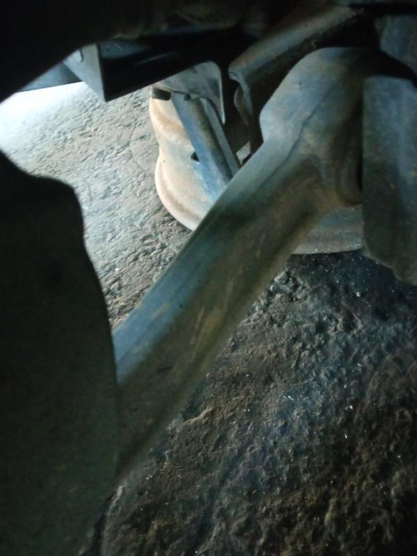 Braço de suspensão frente esquerdo BMW X6 (E71, E72)