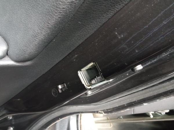 Cerradura / cierre puerta trasera derecha BMW X6 (E71, E72)