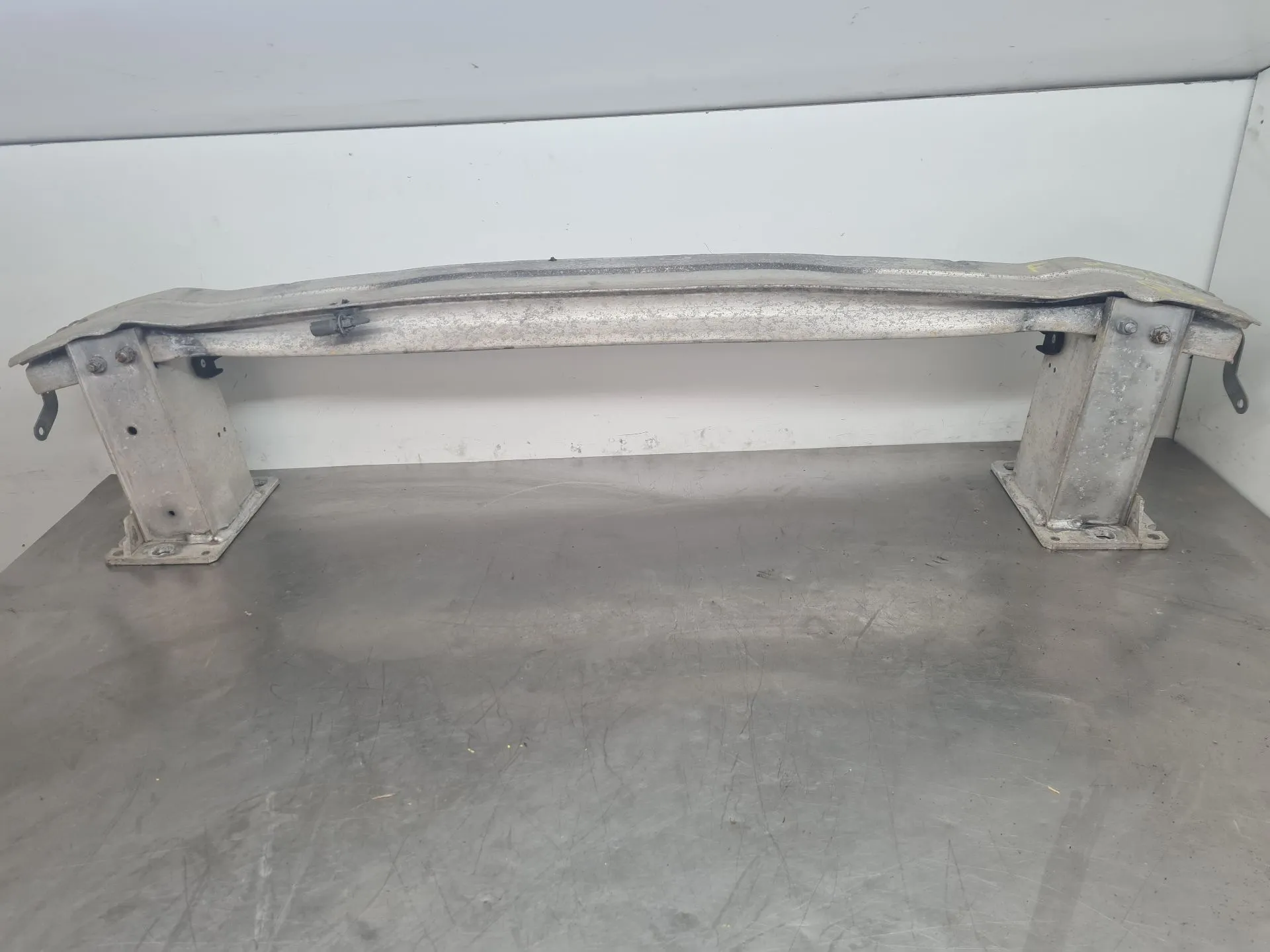 Front bumper reinforcement AUDI Q5 (8R) Imagem-3