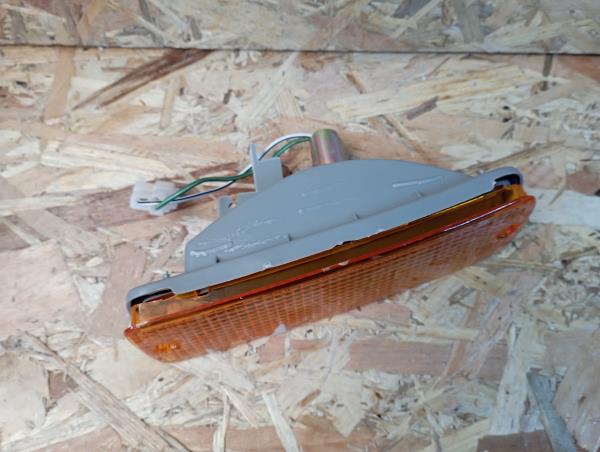 Intermitente Delantero Derecho TOYOTA Hilux (LN_, KZN1_, VZN1_)