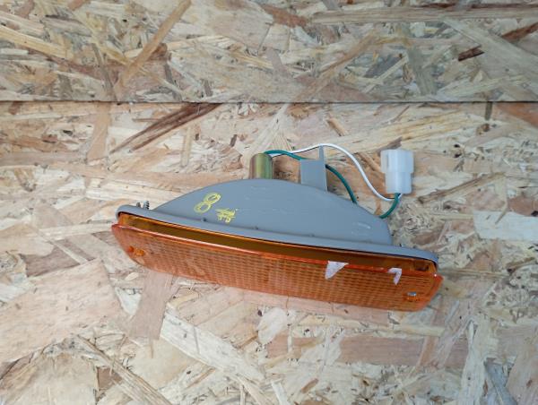 Intermitente Delantero Derecho TOYOTA Hilux (LN_, KZN1_, VZN1_) Imagem-3