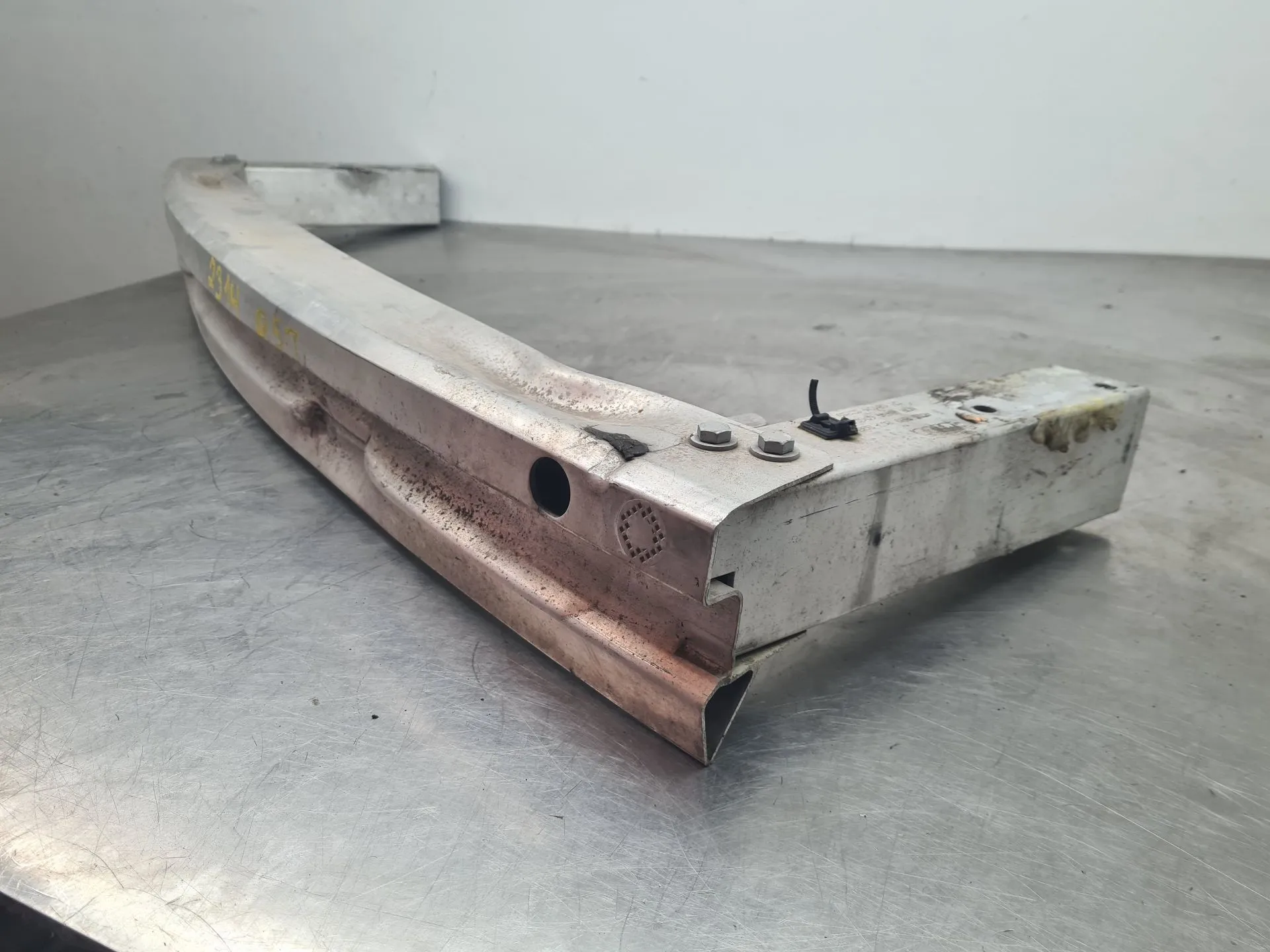 Rear bumper reinforcement AUDI Q5 (8R) Imagem-2