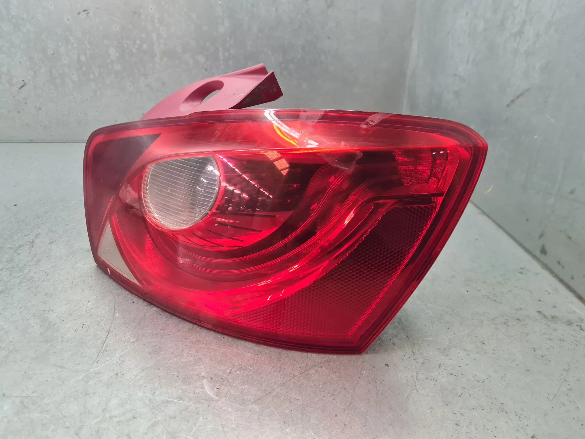 Right Tail light SEAT Ibiza IV (6J5, 6P1) Imagem-1