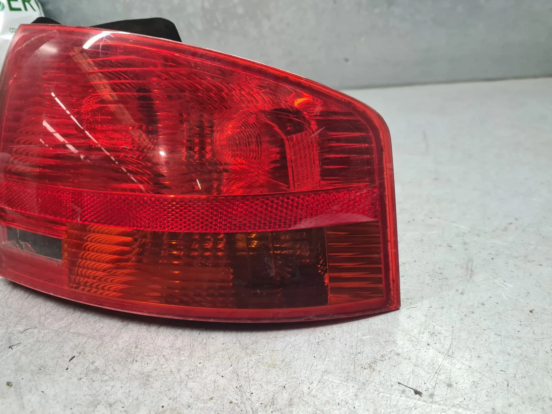 Right Tail light AUDI A4 (8EC, B7) Imagem-1