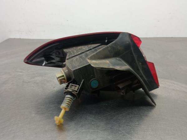 Feu arrière Droite FORD Fiesta VII (HJ, HF) Imagem-1