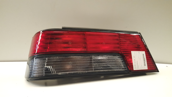 Feu arrière Gauche PEUGEOT 405 I (15B)
