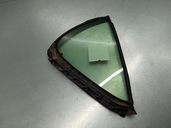 Vetro triangolare porta posteriore destra LEXUS CT (ZWA10_)