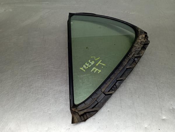 Vetro triangolare porta posteriore sinistra LEXUS CT (ZWA10_)