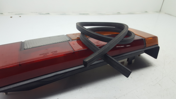 Feu arrière Gauche ALFA ROMEO 33 (905_) Imagem-4