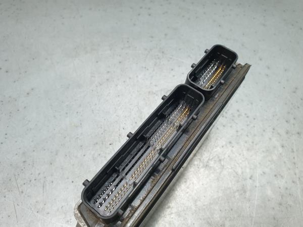 Engine control unit / ECU TOYOTA Yaris (_P13_) Imagem-2