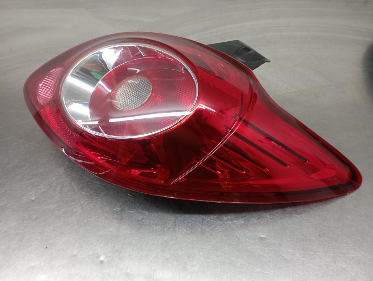 Feu arrière Droite FORD Ka (RU8) Imagem-1