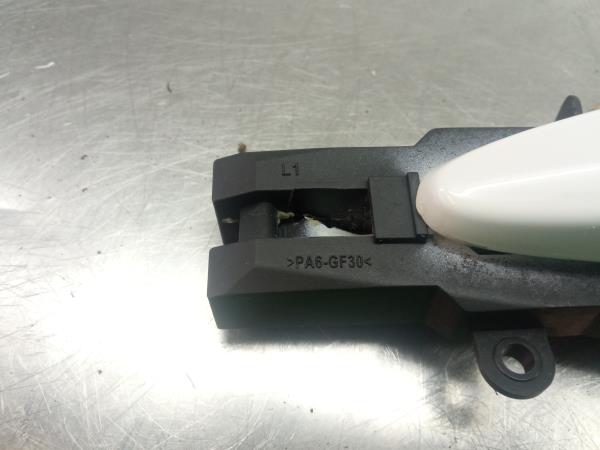 Puxador porta trás esquerdo BMW X3 (F25) Imagem-2