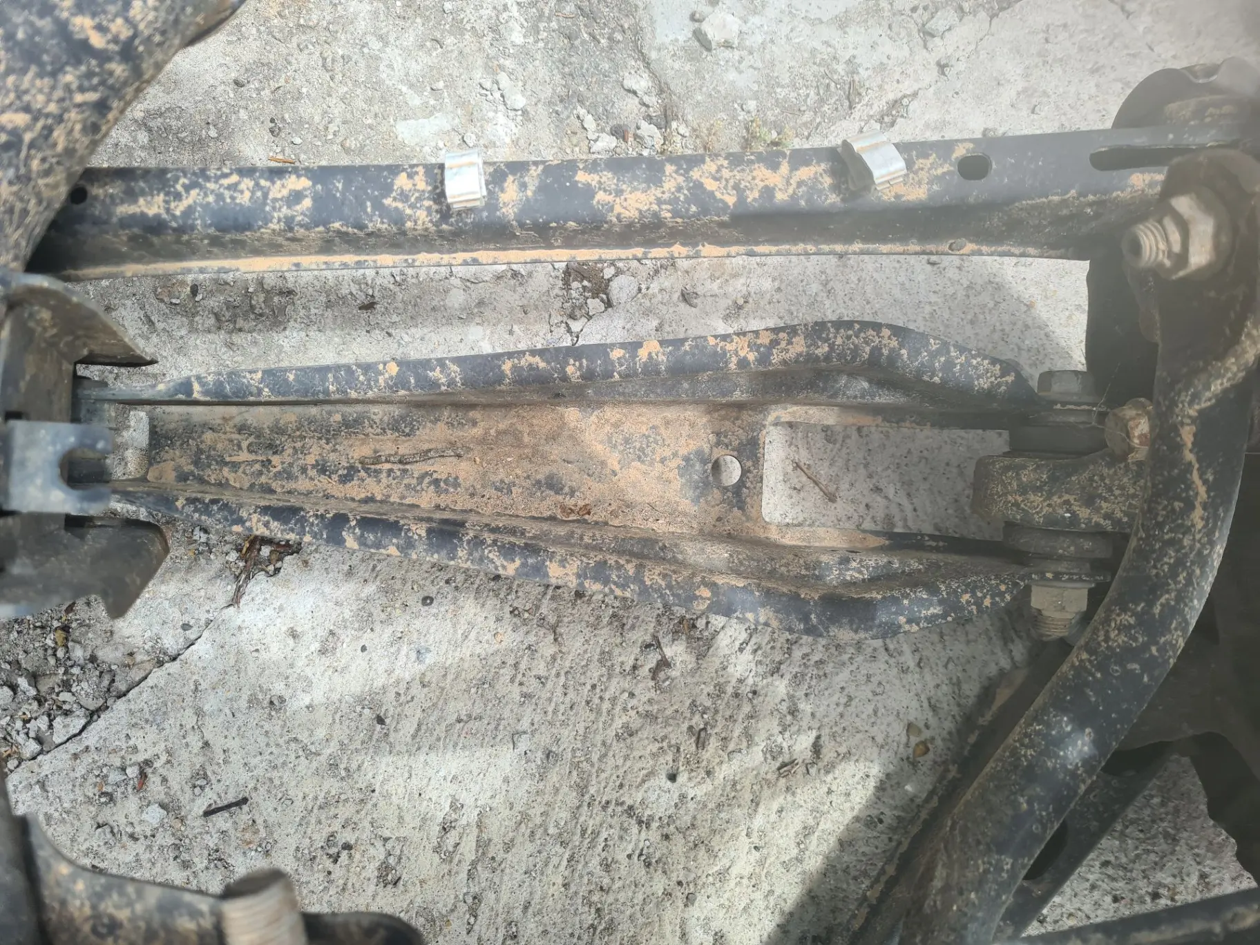 Brazo suspensión trasero izquierdo BMW X3 (F25)