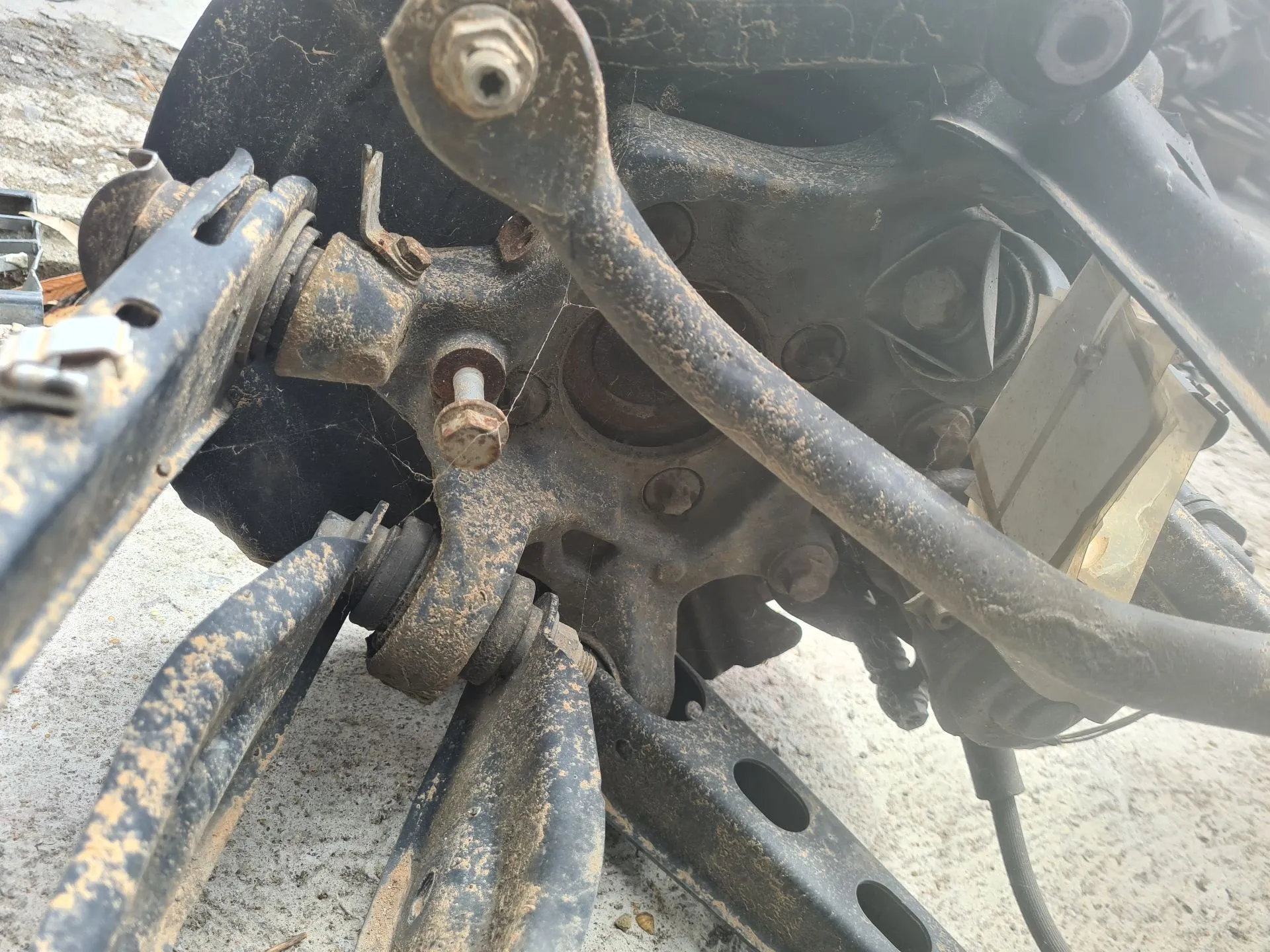 Mangueta trasera izquierda BMW X3 (F25) Imagem-2