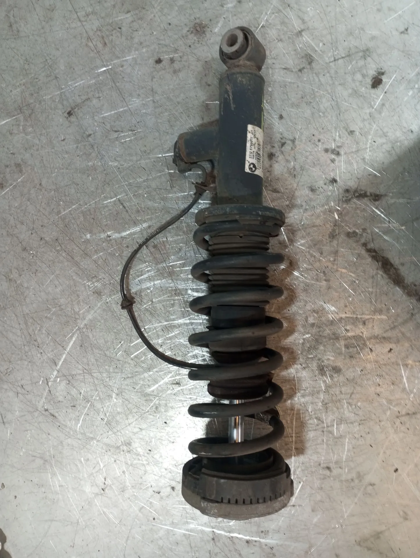 Amortiguador Trasero Izquierdo BMW X3 (F25) Imagem-2