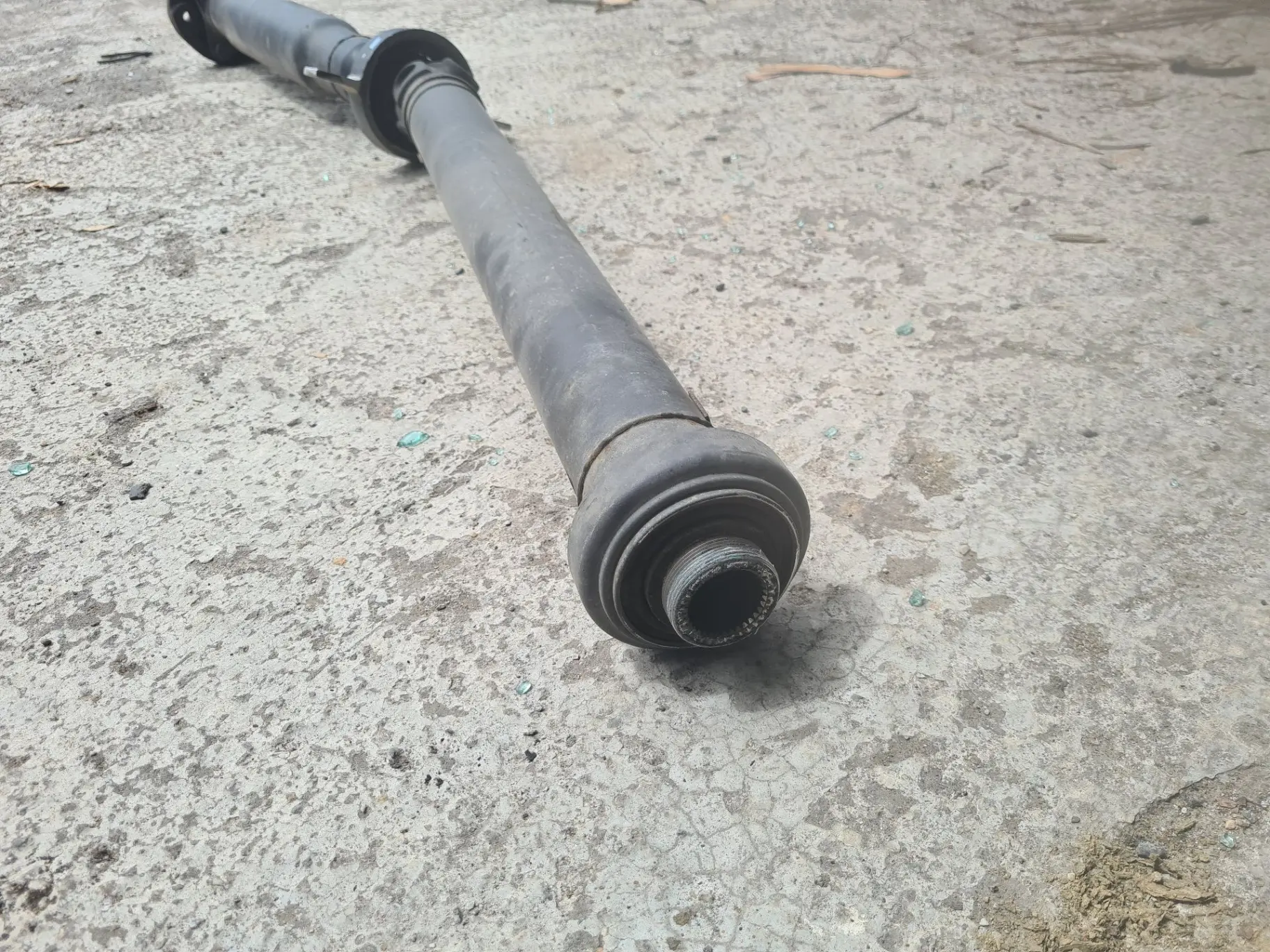 Central driveshaft BMW X3 (F25) Imagem-1
