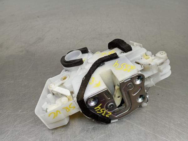 Fechadura / fecho porta frente esquerdo SUZUKI Vitara (LY)