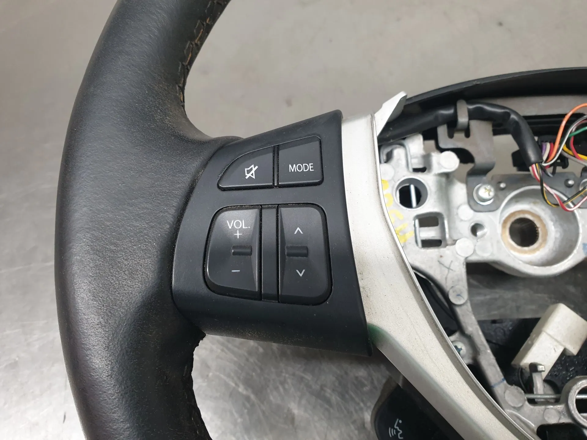 Volante SUZUKI Vitara (LY) Imagem-1