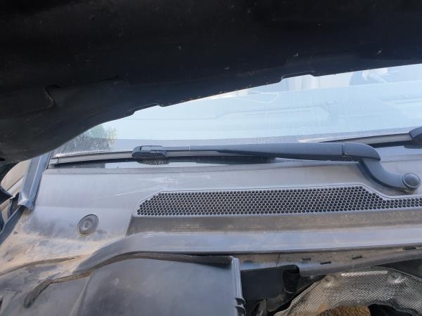 Haste / braço de escova limpa vidros frente direita LAND ROVER Discovery III (L319)