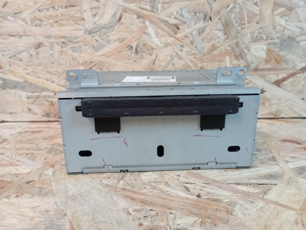 Kit Auto-rádio FORD Focus III Imagem-2