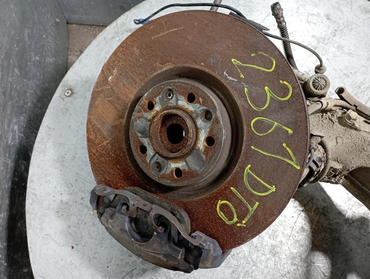 Right front steering knuckle PEUGEOT 508