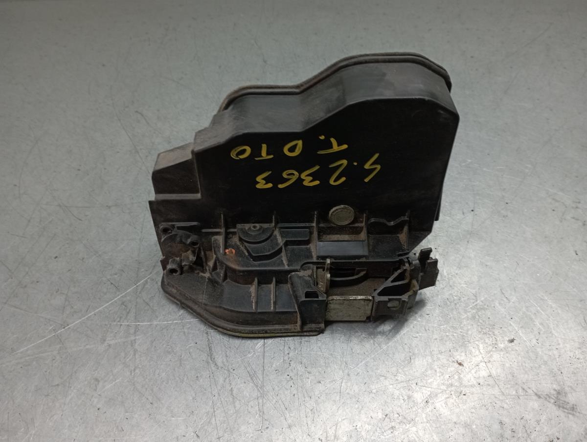 Cerradura / cierre puerta trasera derecha BMW 5 (E60)