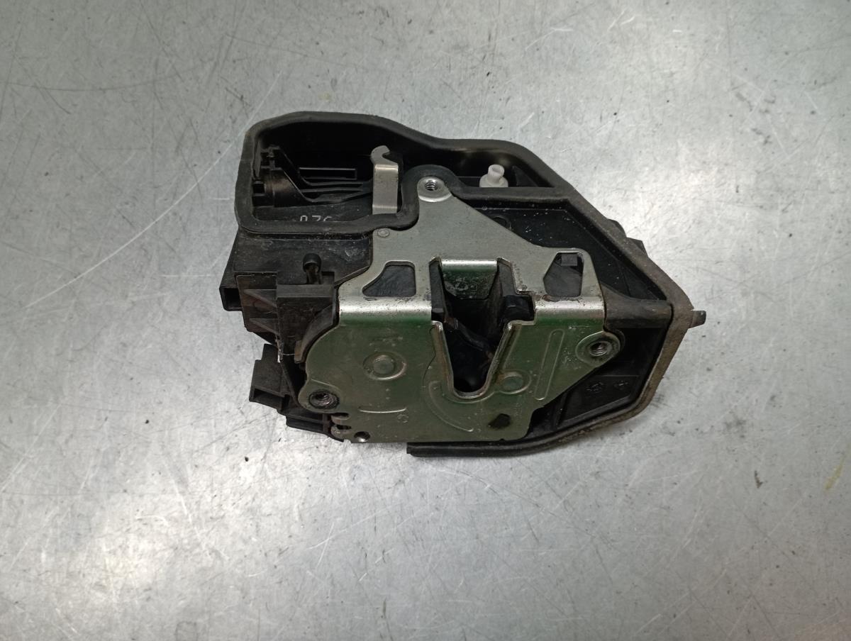 Cerradura / cierre puerta trasera derecha BMW 5 (E60) Imagem-1