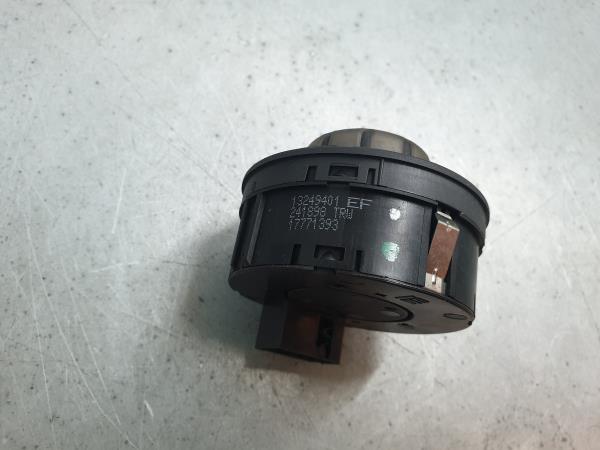 Light switch OPEL Corsa D Imagem-3