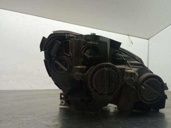 Left Headlight MERCEDES-BENZ Classe C (W204) Imagem-2