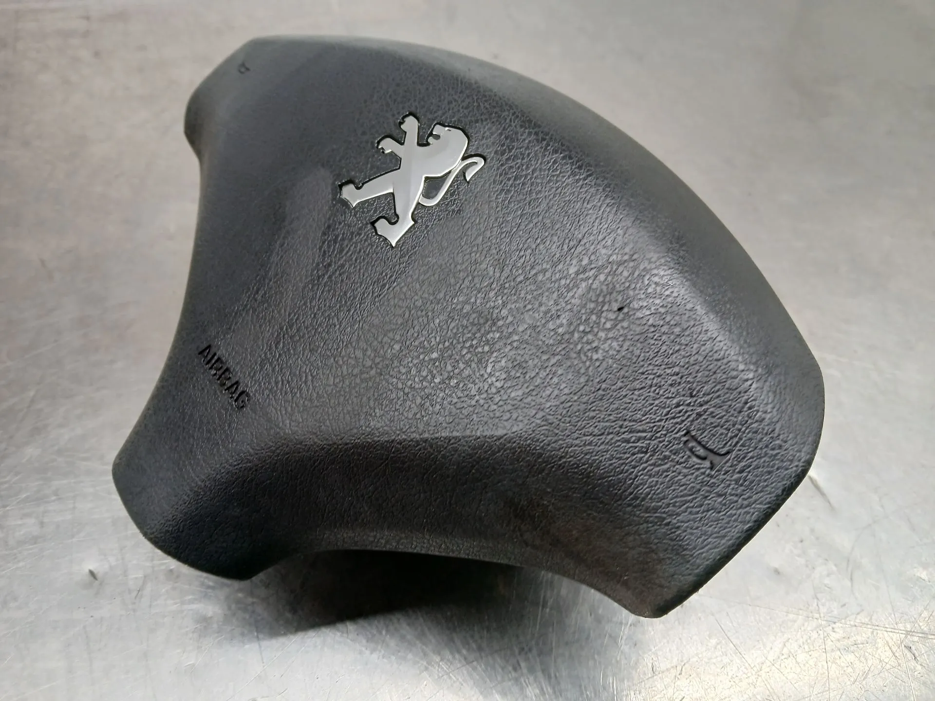 Airbag du Volant PEUGEOT 308 CC Imagem-1