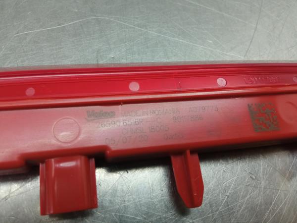 Additional stop light / 3rd stop light RENAULT Captur II Imagem-2