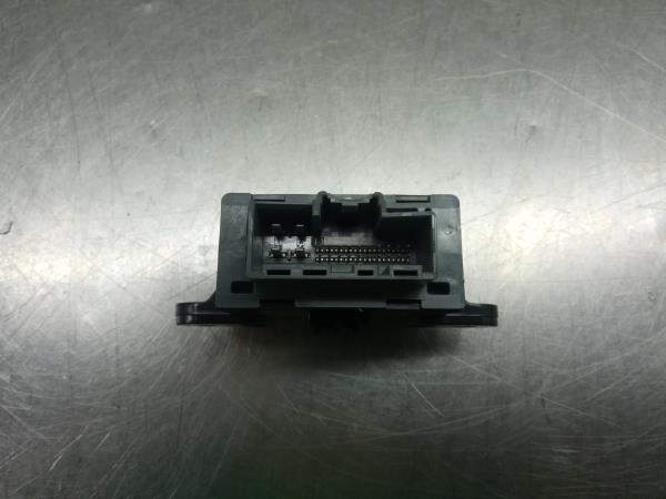 Centralina do fecho central FORD Fiesta VII (HJ, HF) Imagem-1