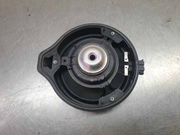 Colonne de son MERCEDES-BENZ Classe B (W246, W242) Imagem-1