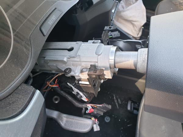 Columna de dirección SKODA Fabia III Hatchback (NJ3)