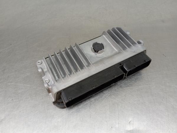 Centralina motor / ECU TOYOTA Yaris (_P13_)