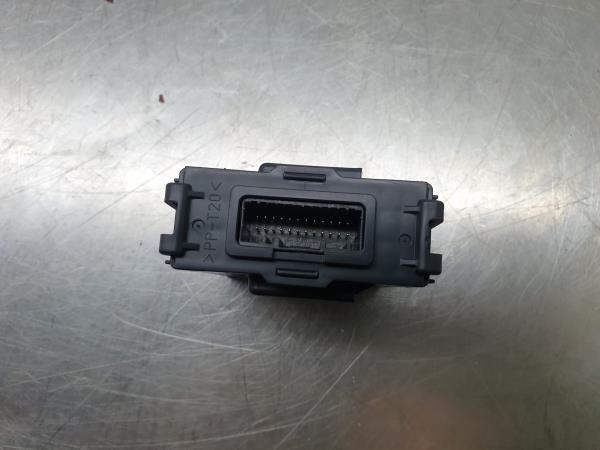 Módulo confort RENAULT Arkana I Imagem-1