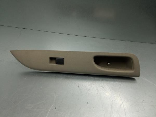 Mando / interruptor elevalunas delantero derecho NISSAN Micra IV (K13)